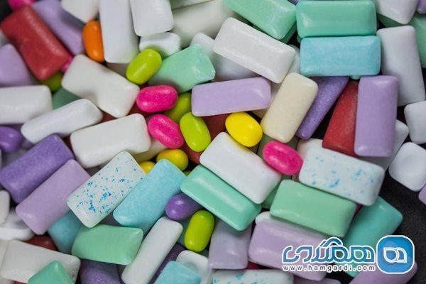 بلعیدن آدامس چه بلایی سرتان می آورد؟